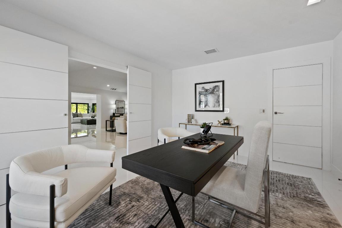 1648 Breakers West Boulevard, West Palm Beach