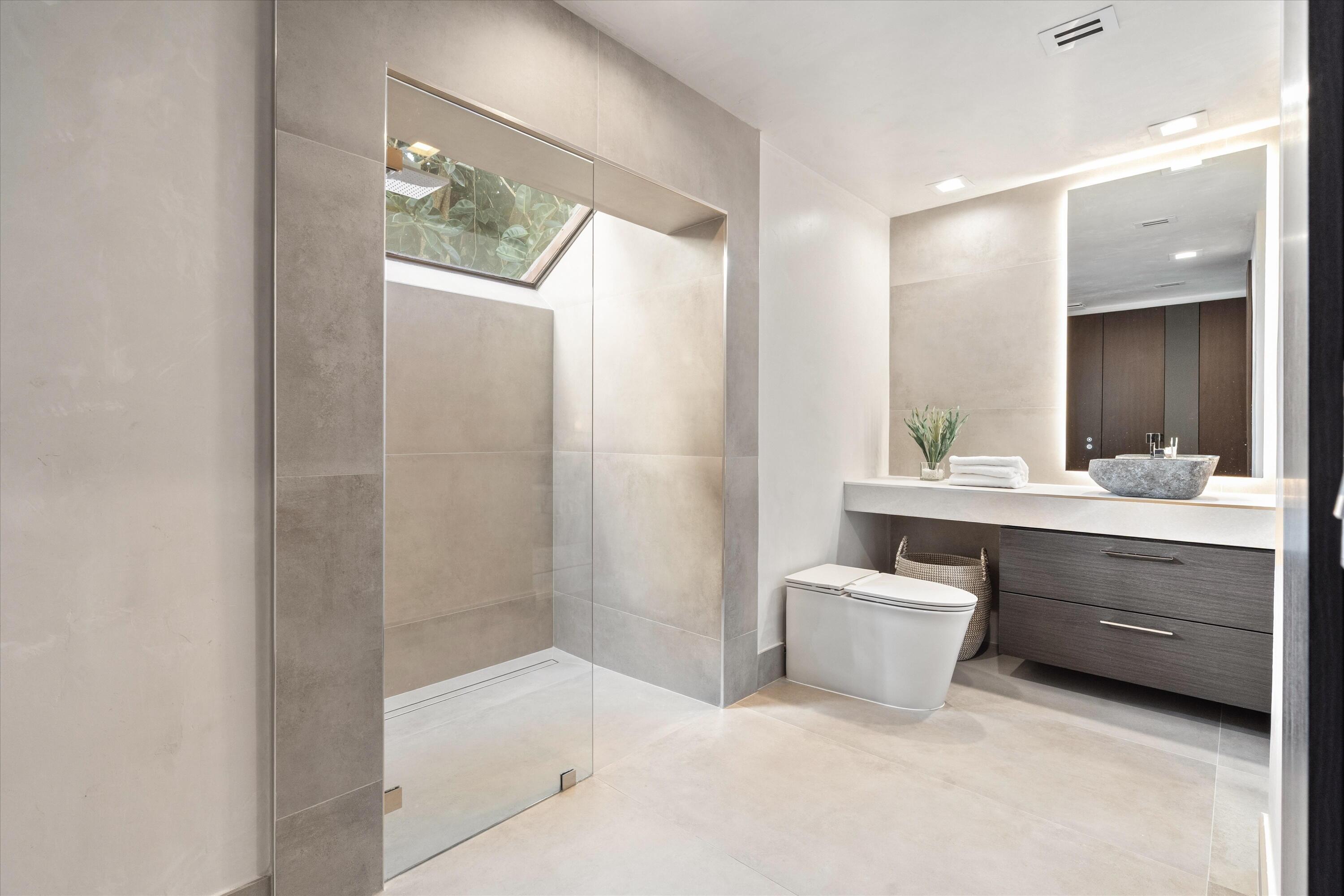 1648 Breakers West Boulevard, West Palm Beach