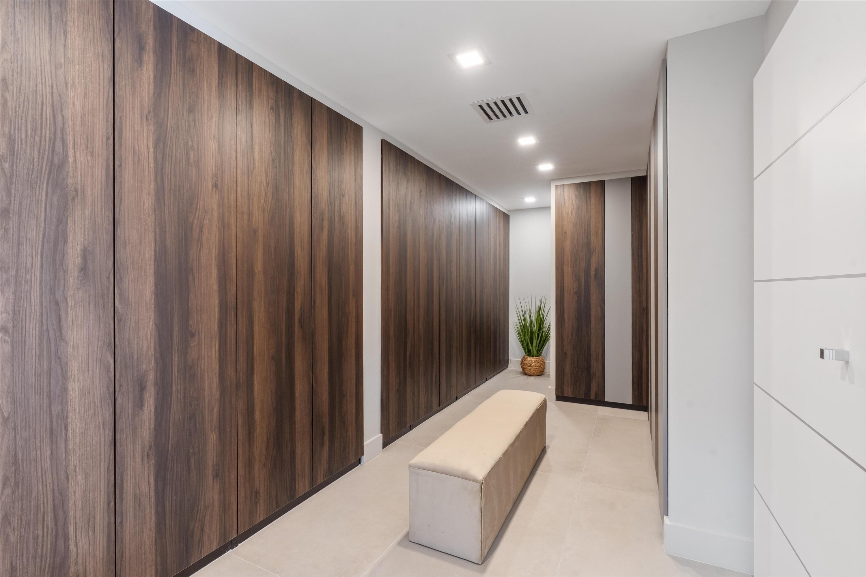 1648 Breakers West Boulevard, West Palm Beach