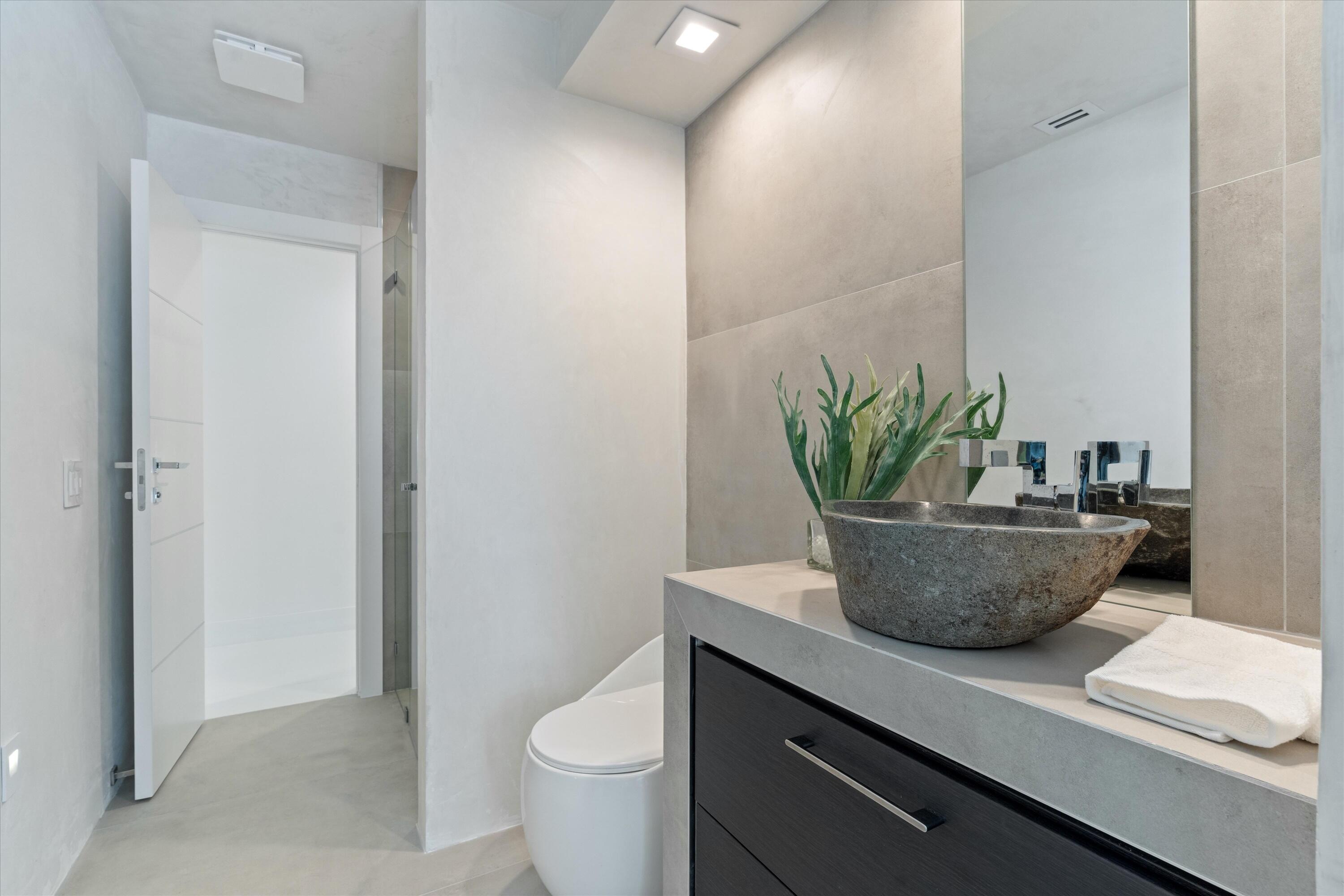 1648 Breakers West Boulevard, West Palm Beach