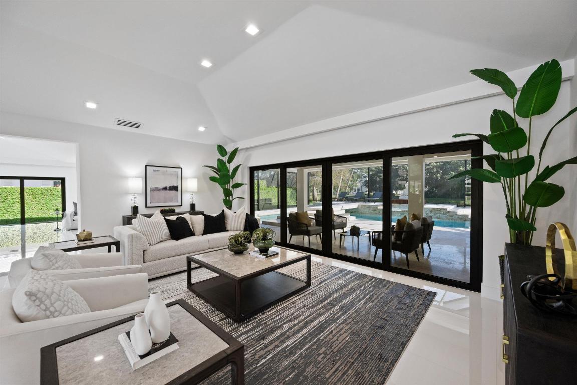 1648 Breakers West Boulevard, West Palm Beach