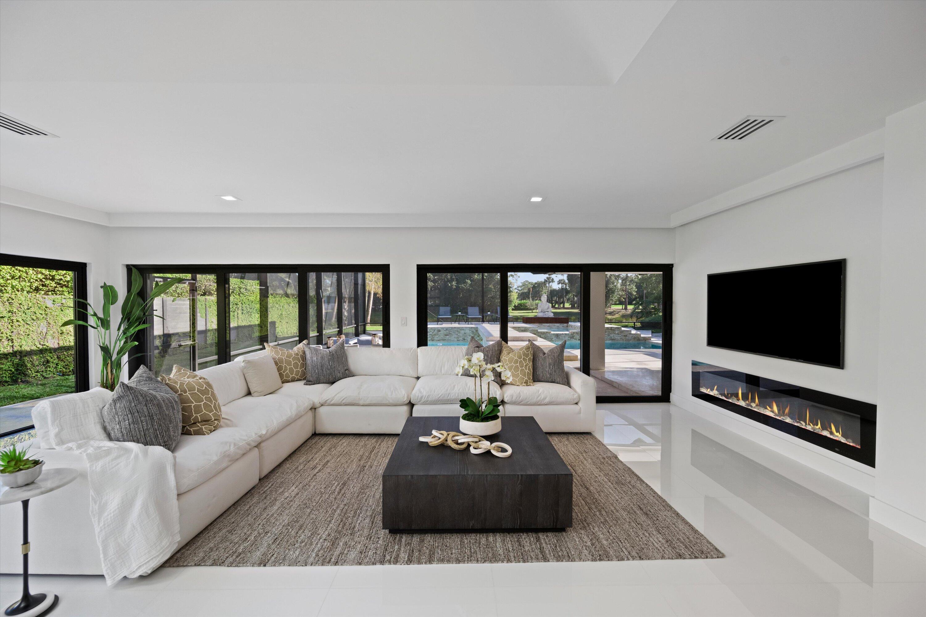 1648 Breakers West Boulevard, West Palm Beach