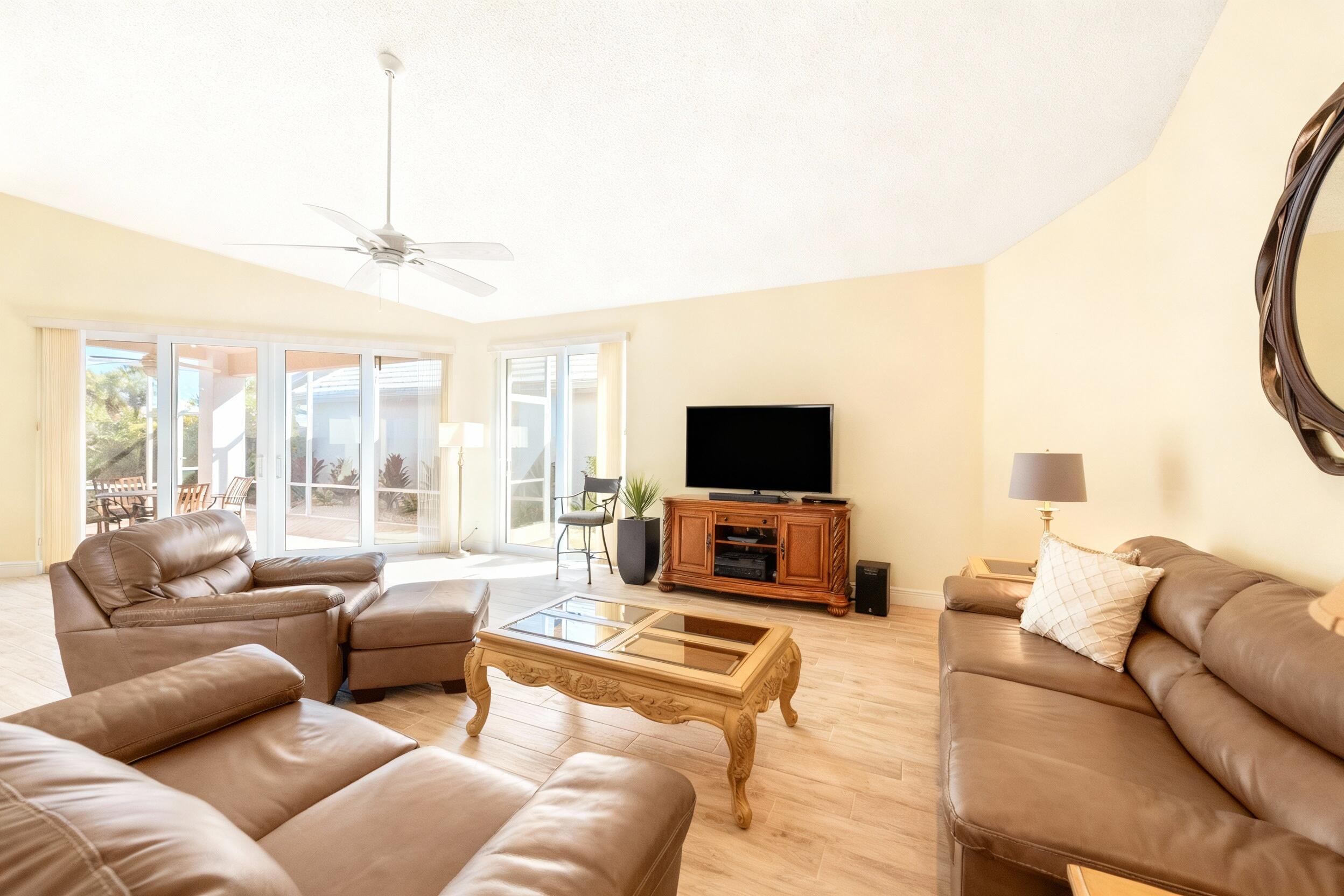 1020 Lytham Court West Palm Beach Fl Us 33411 R11159705