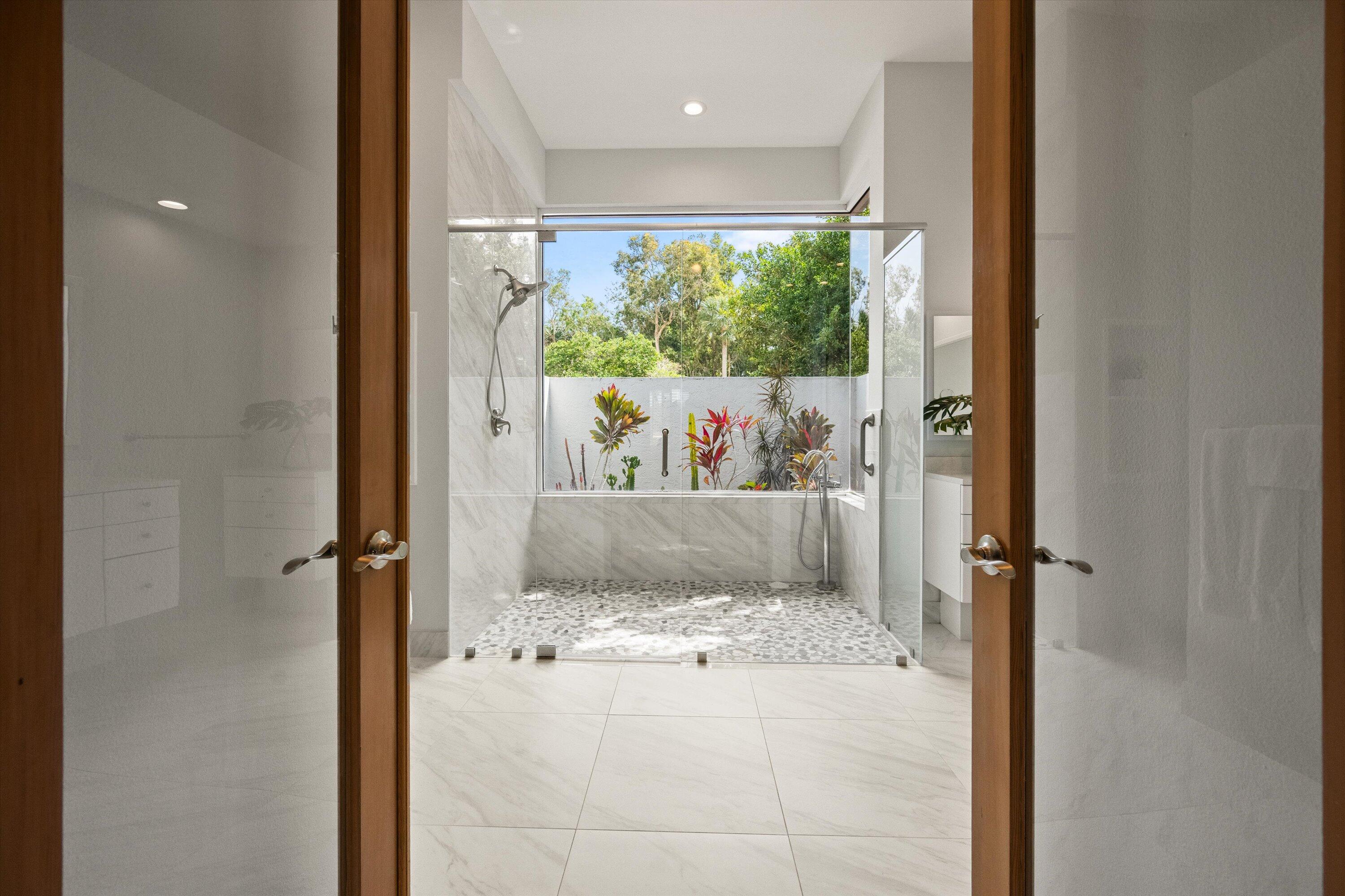 1362 Breakers West Boulevard