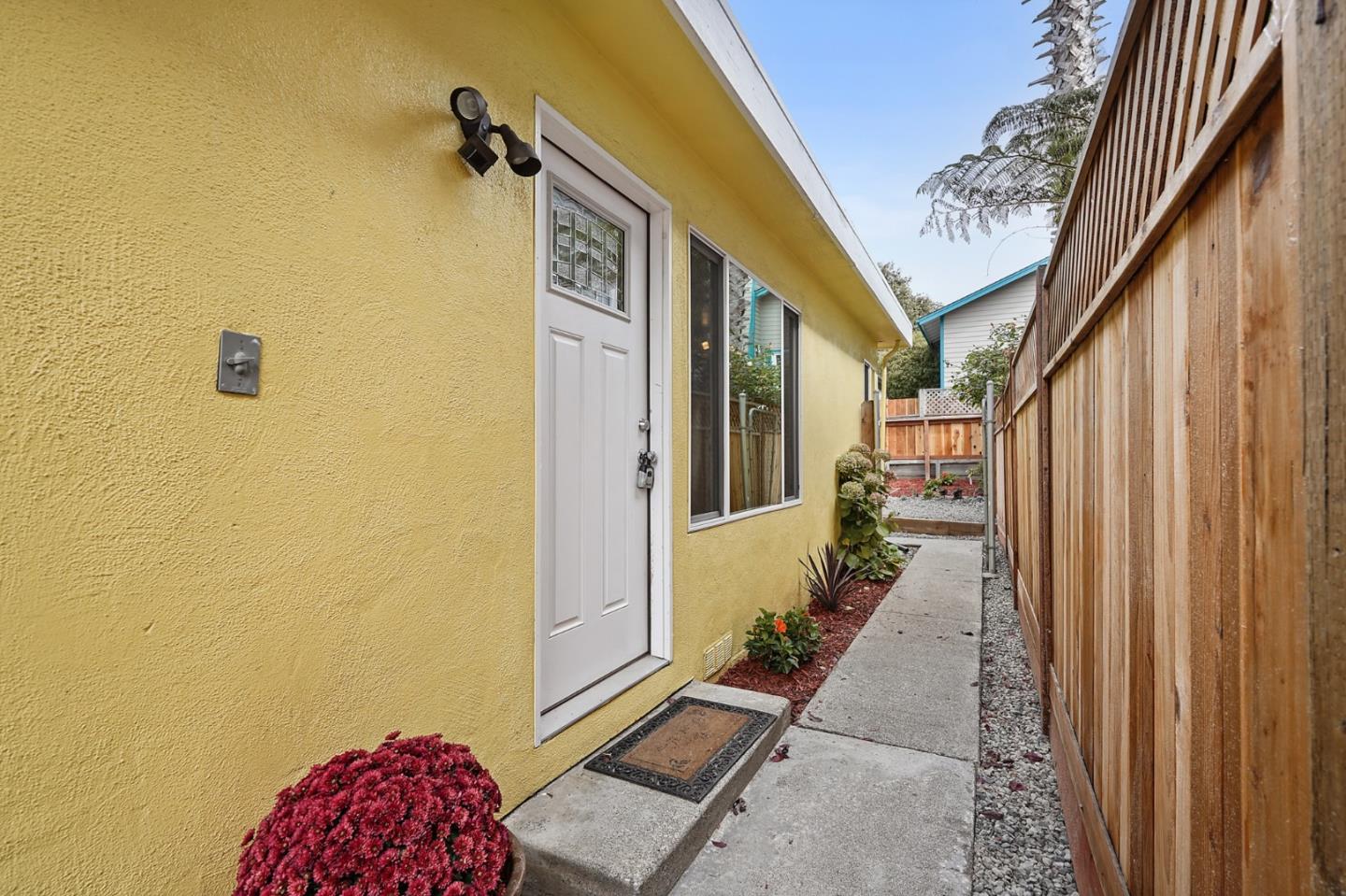 569-571 Avenue Alhambra