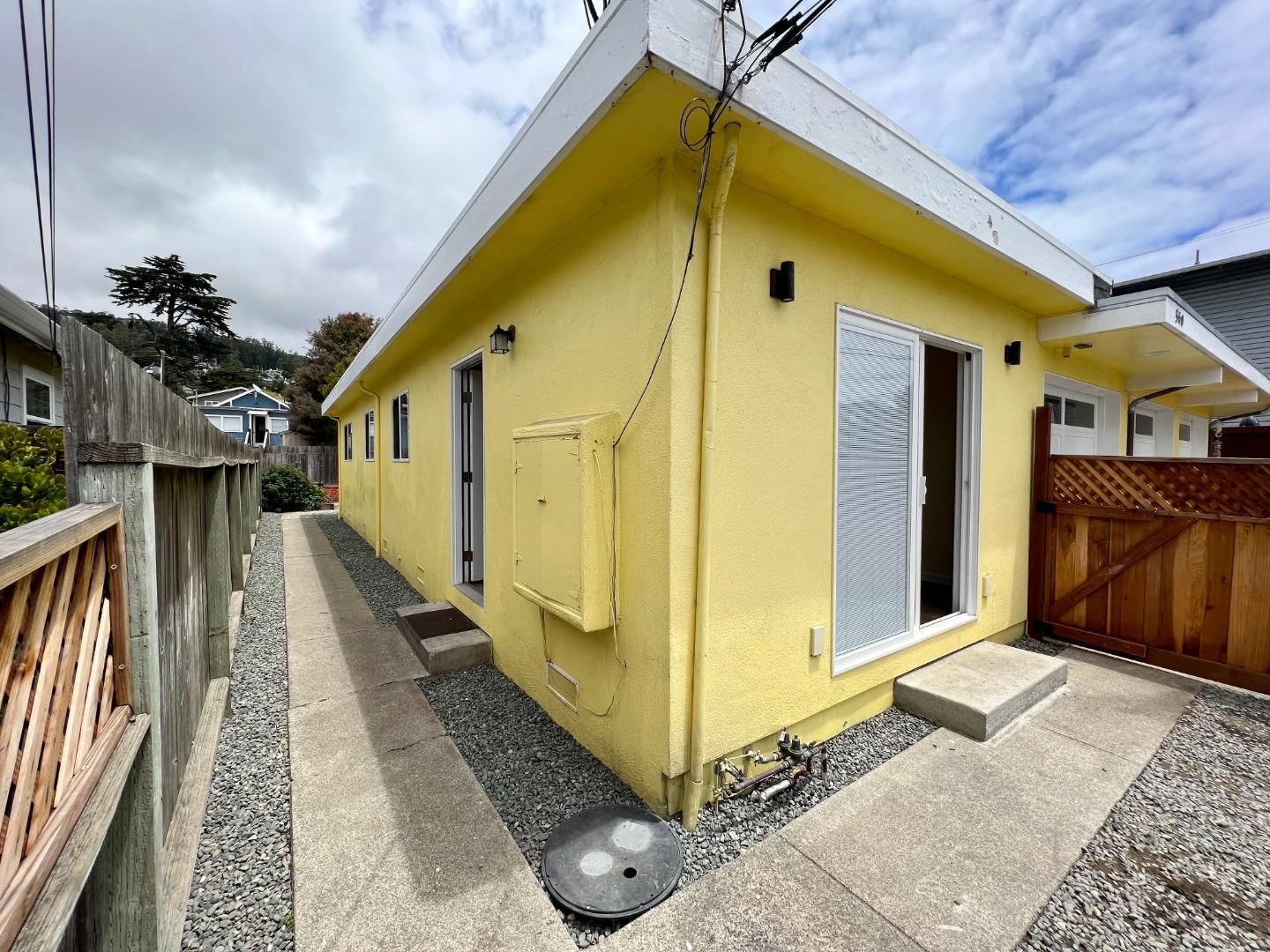 569-571 Avenue Alhambra