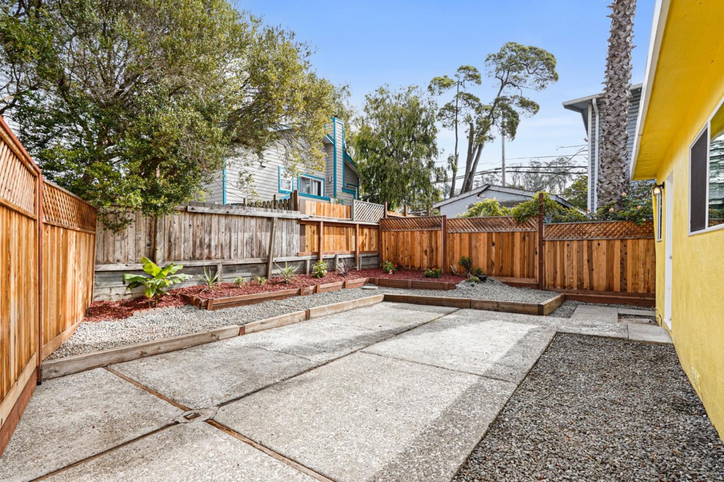 569-571 Avenue Alhambra