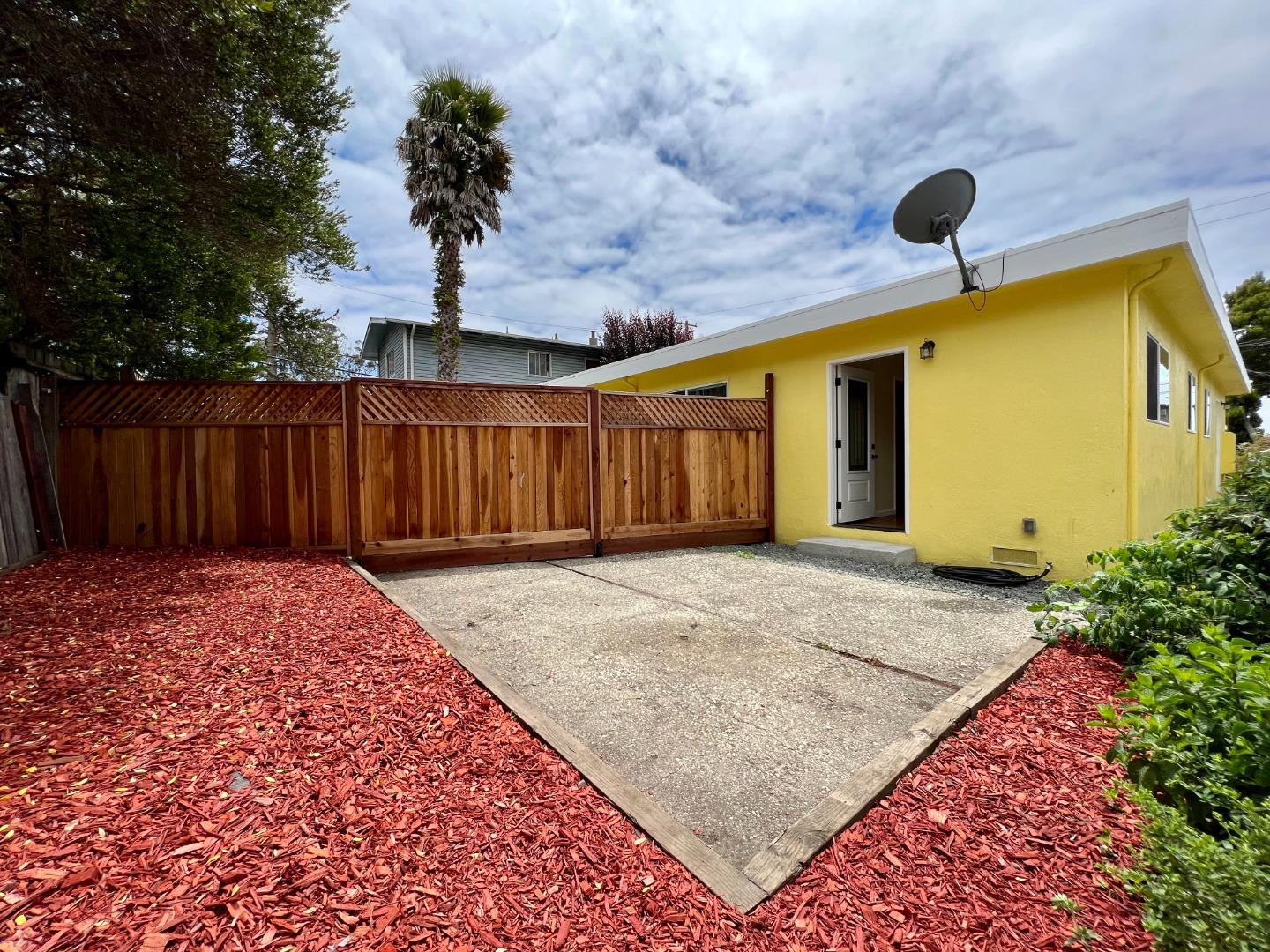 569-571 Avenue Alhambra