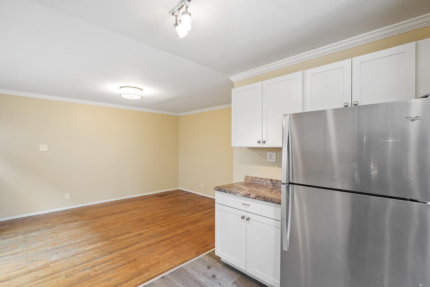 569-571 Avenue Alhambra