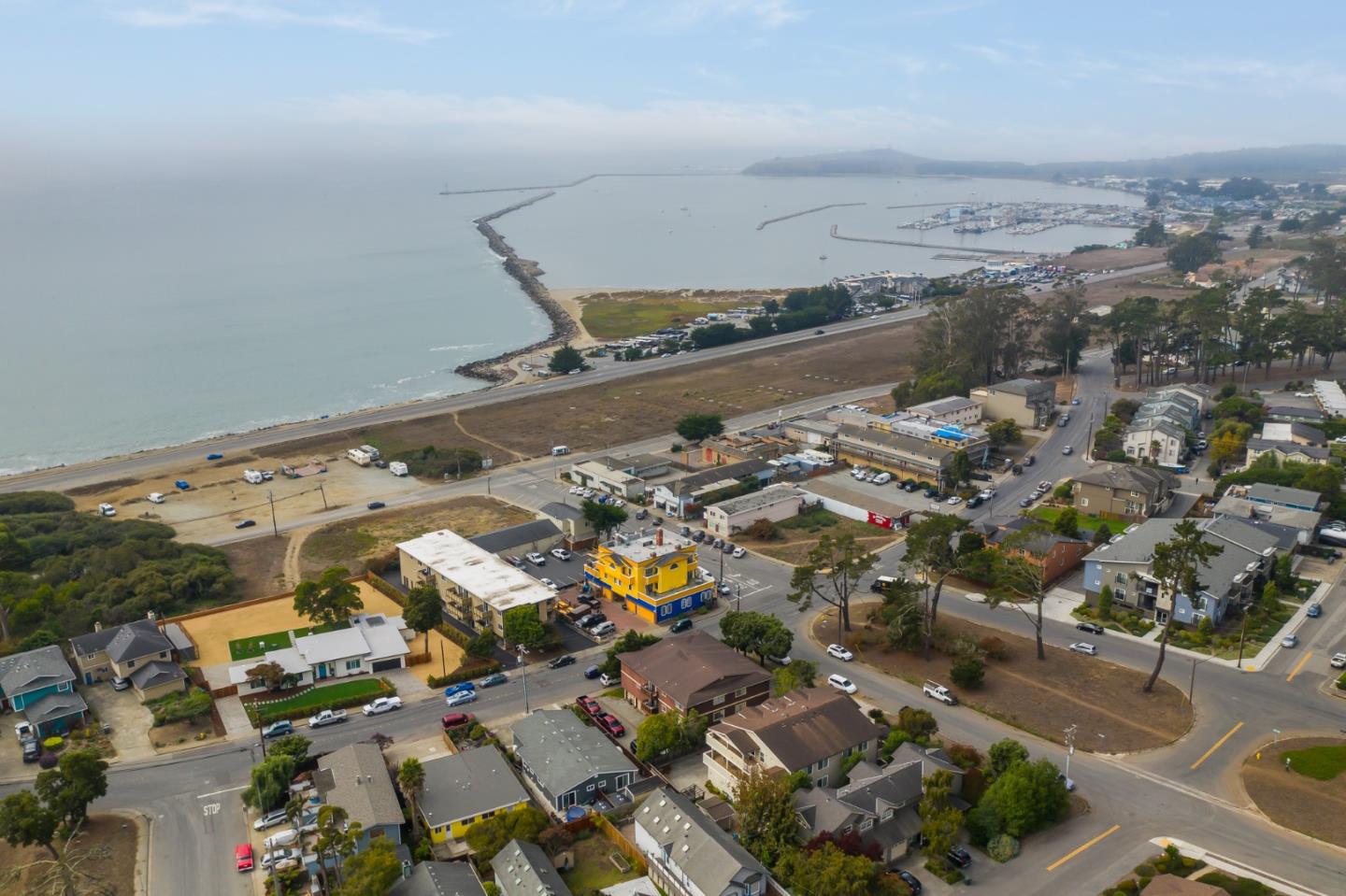 569-571 Avenue Alhambra