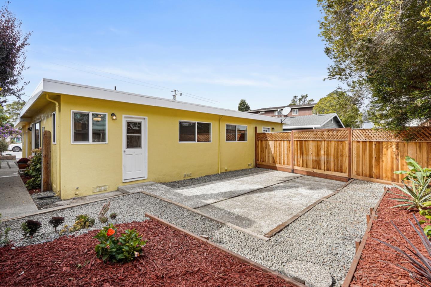 569-571 Avenue Alhambra