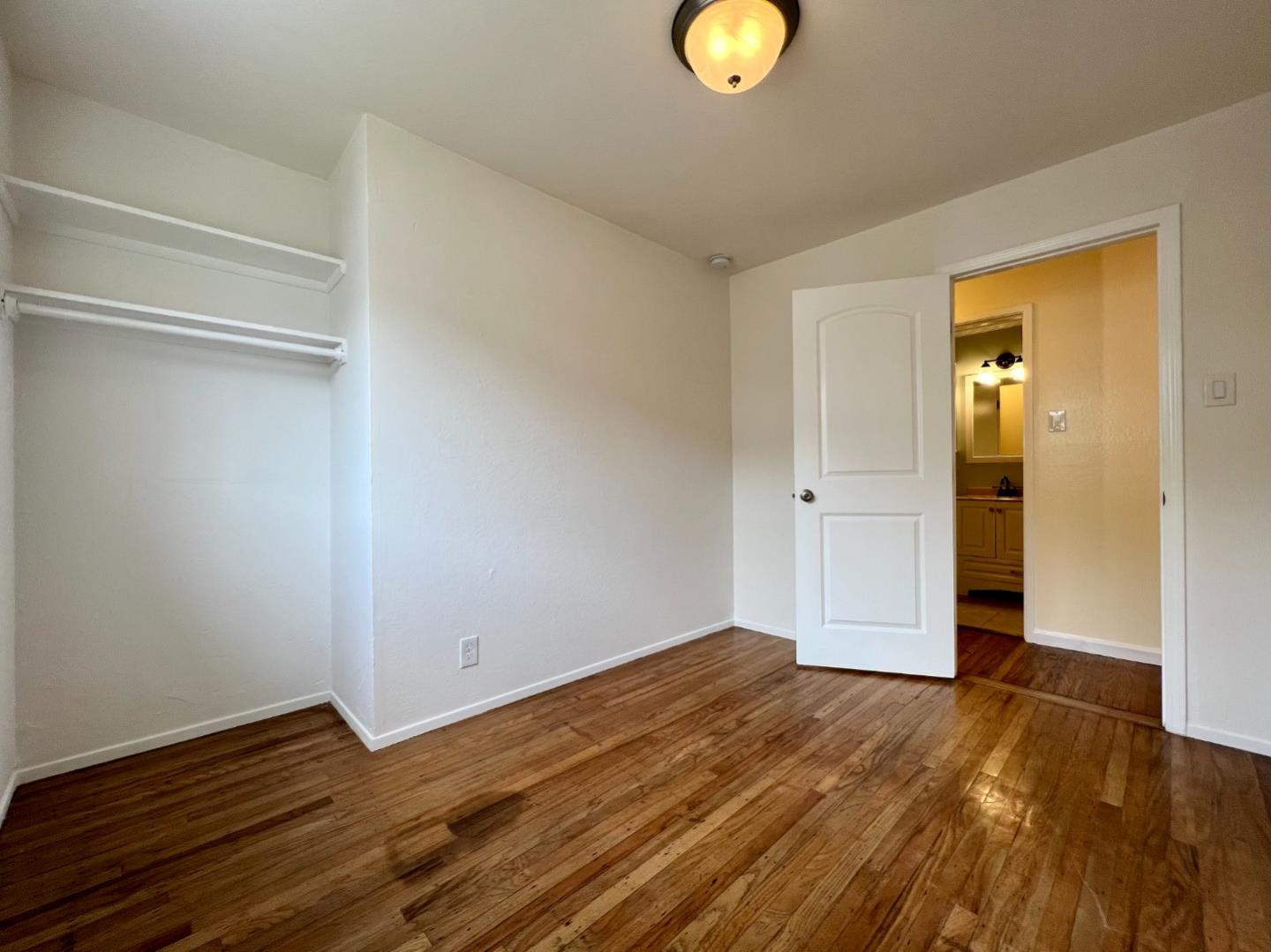 569-571 Avenue Alhambra