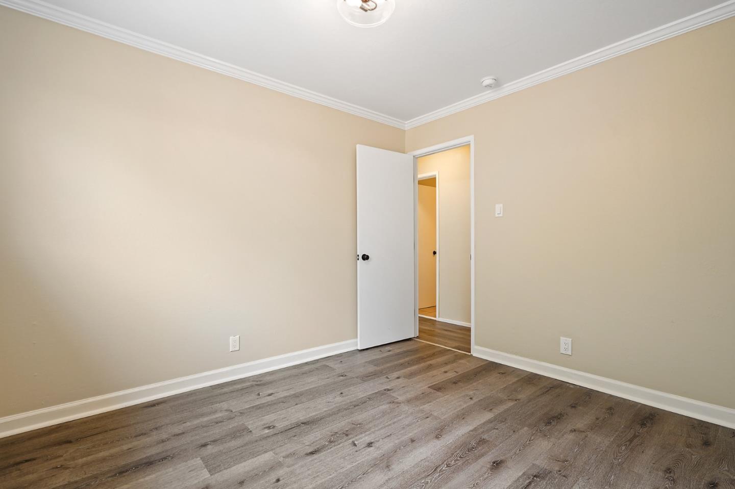 569-571 Avenue Alhambra