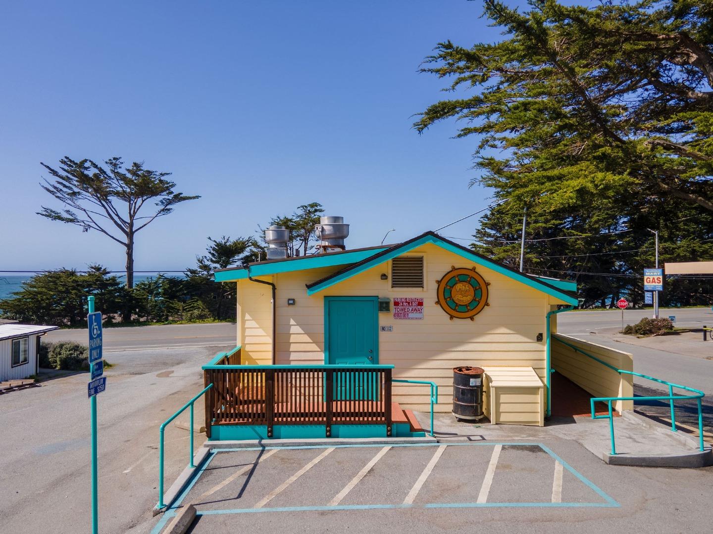 8465 Cabrillo HWY