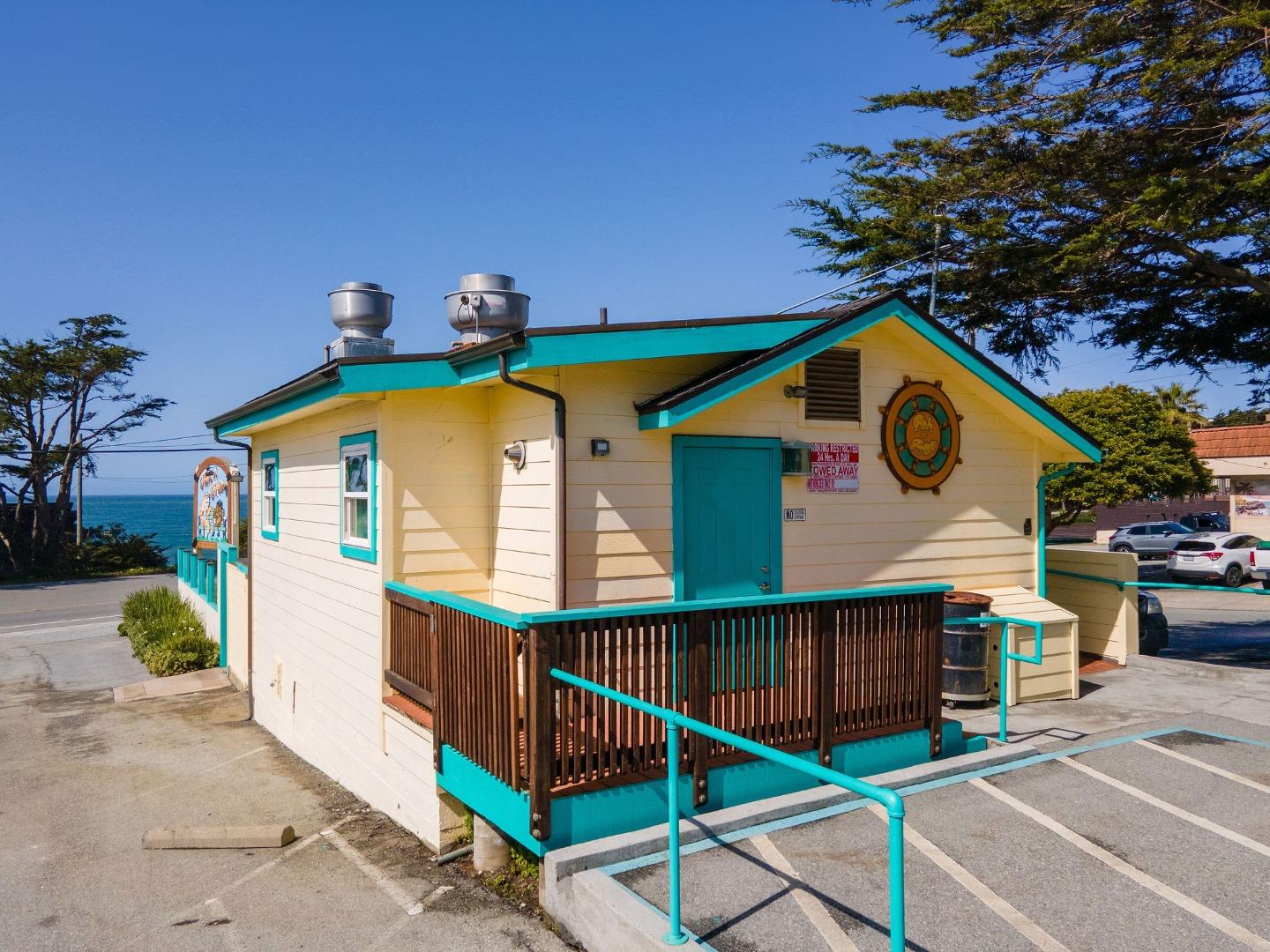 8465 Cabrillo HWY