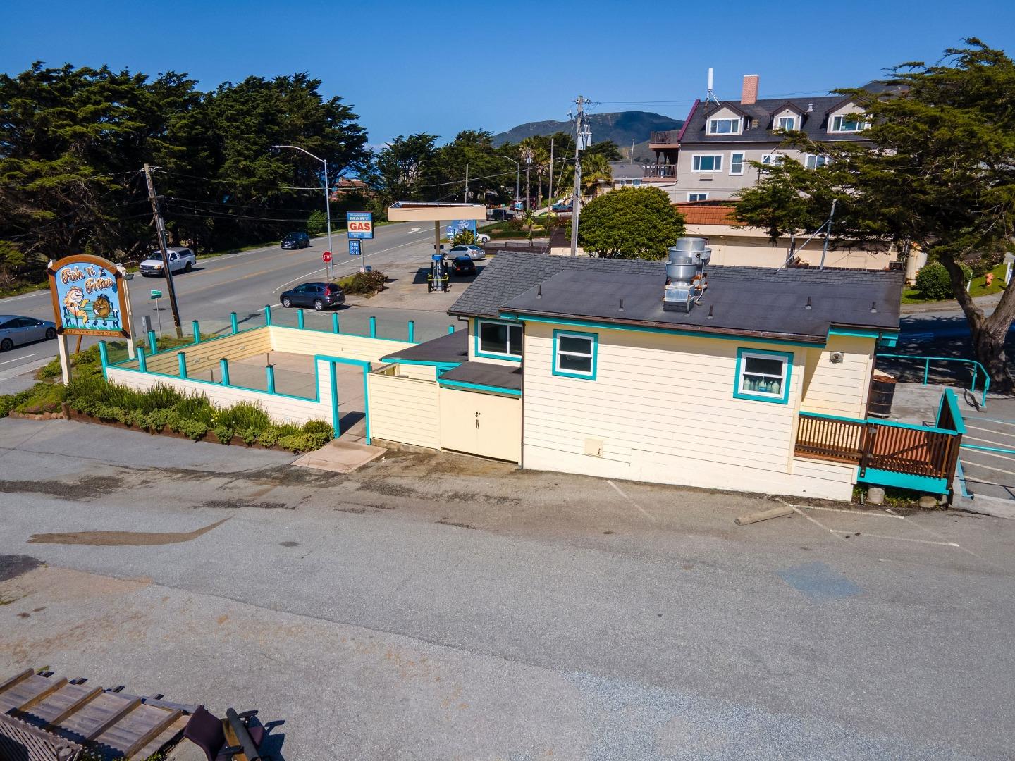 8465 Cabrillo HWY