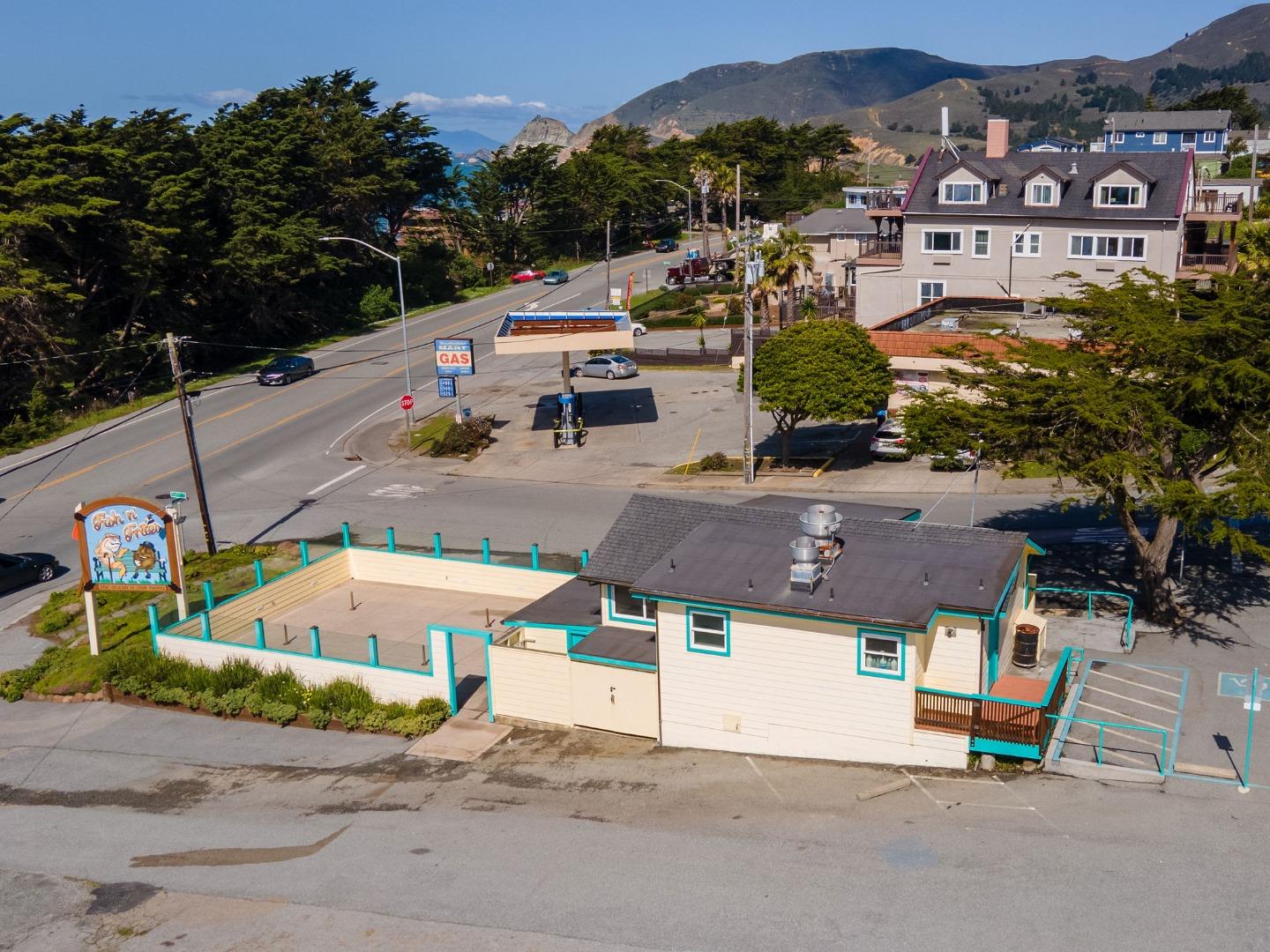 8465 Cabrillo HWY