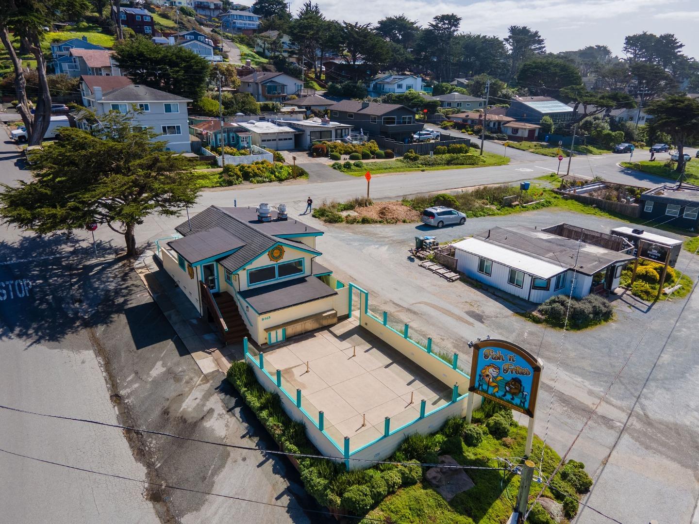 8465 Cabrillo HWY