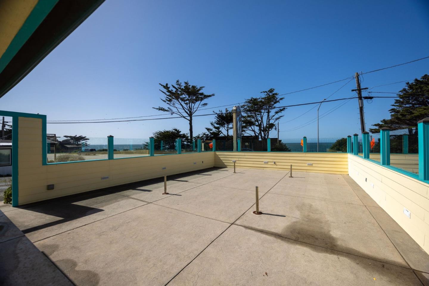 8465 Cabrillo HWY