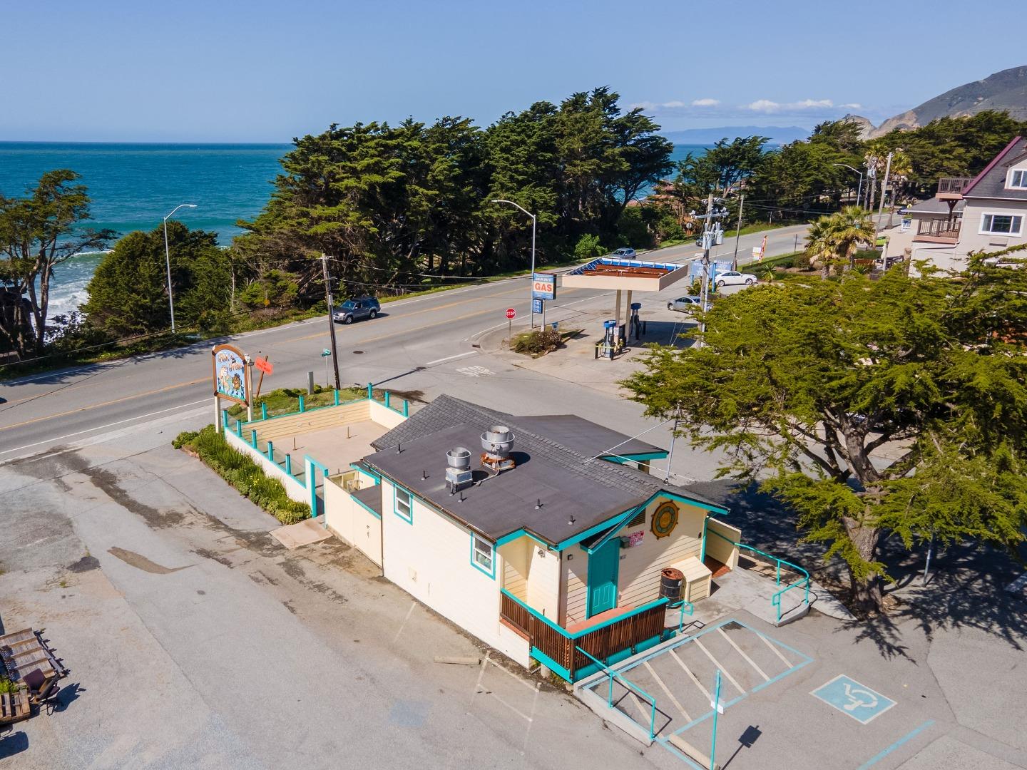 8465 Cabrillo HWY