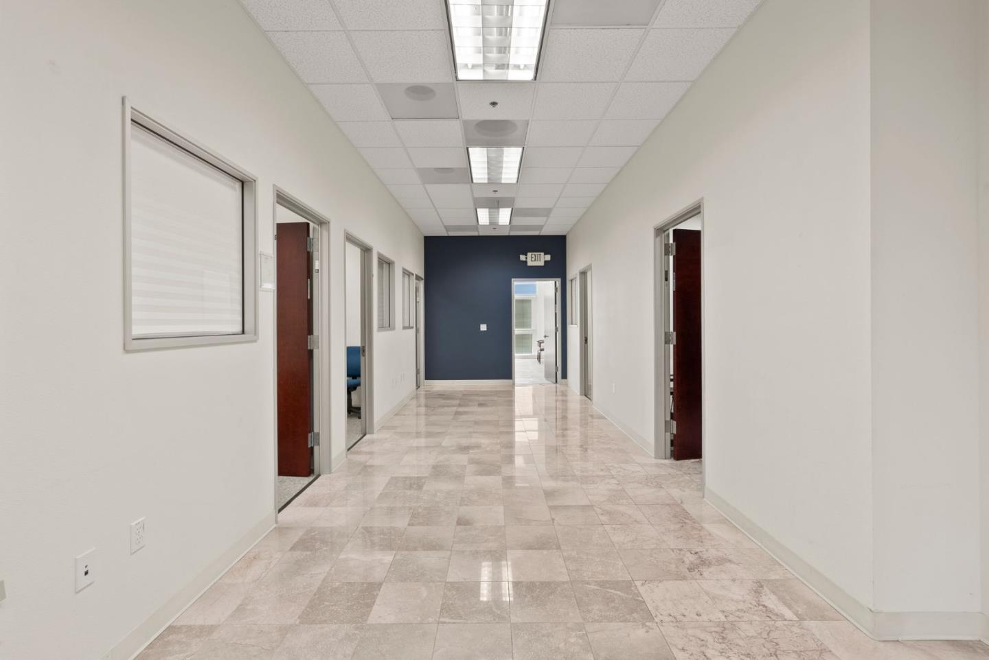 975 Corporate WAY