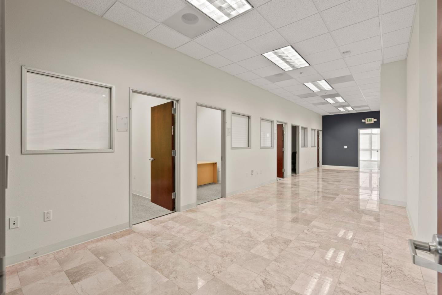 975 Corporate WAY