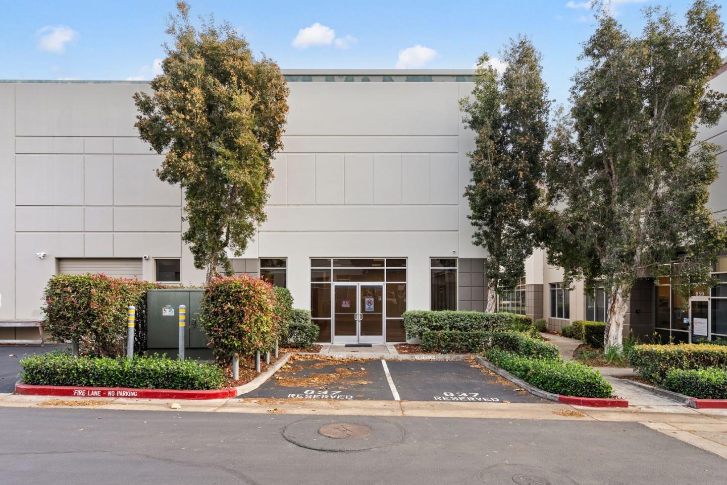 837 Corporate WAY