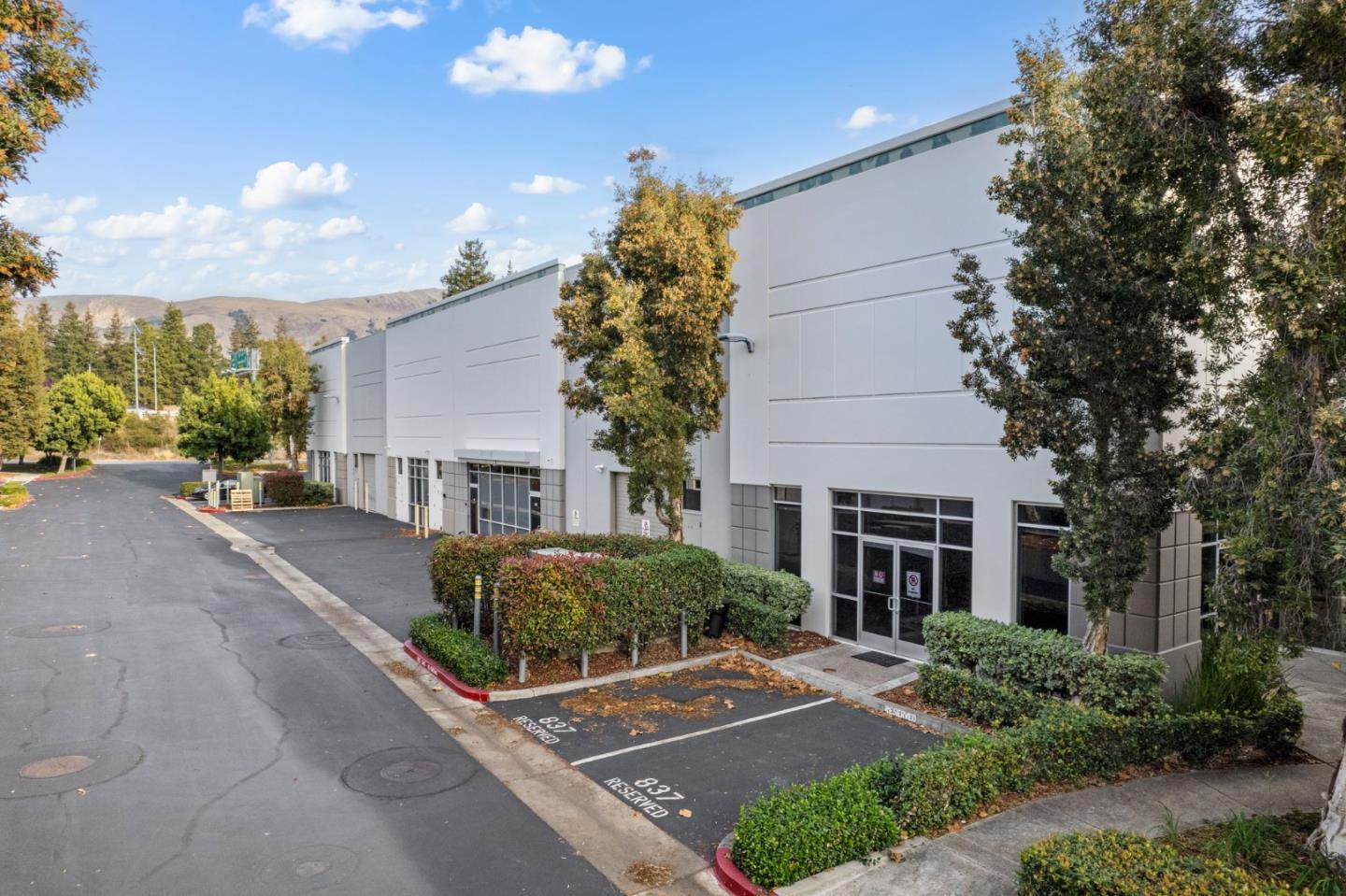 837 Corporate WAY