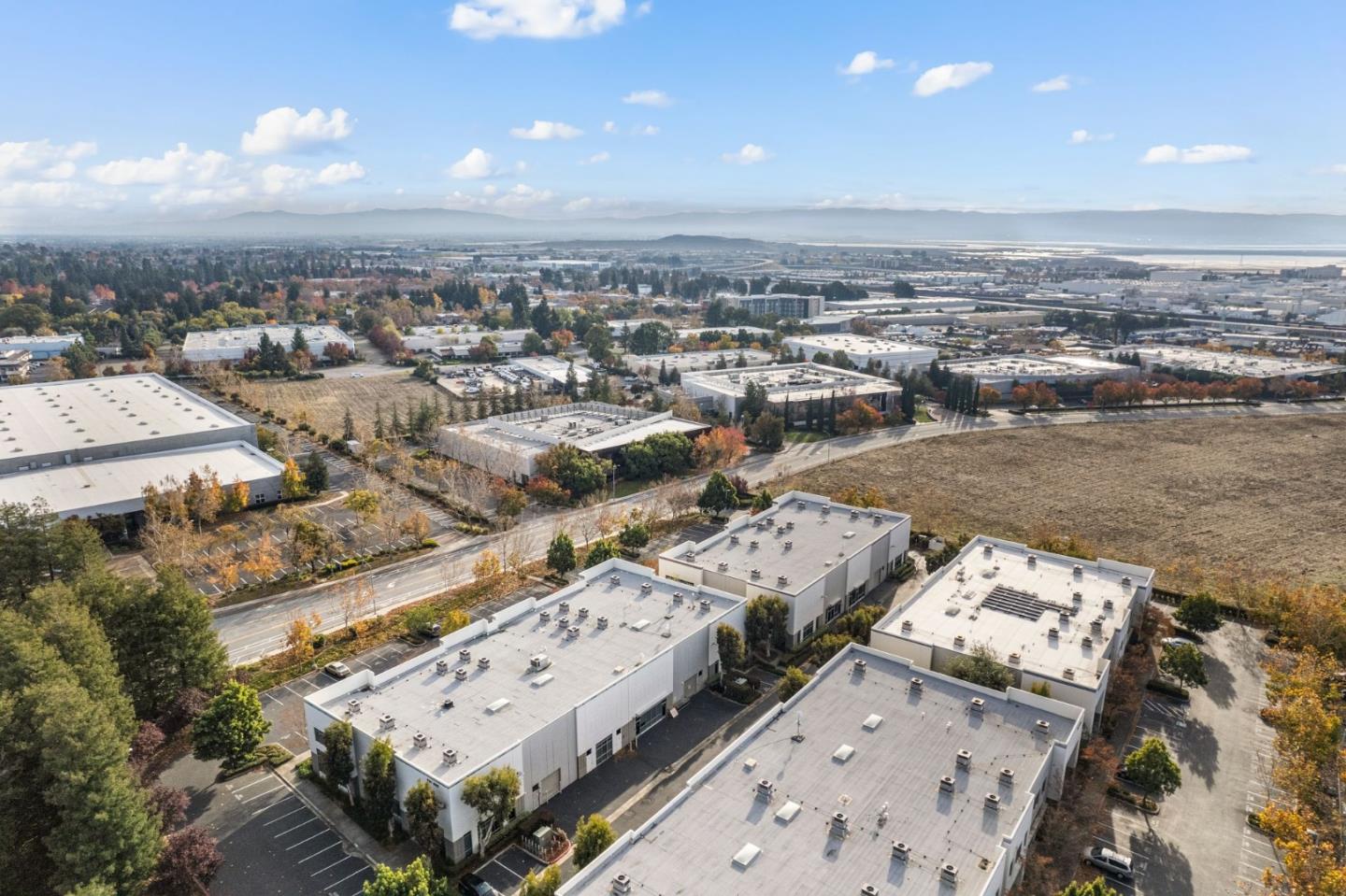 837 Corporate WAY