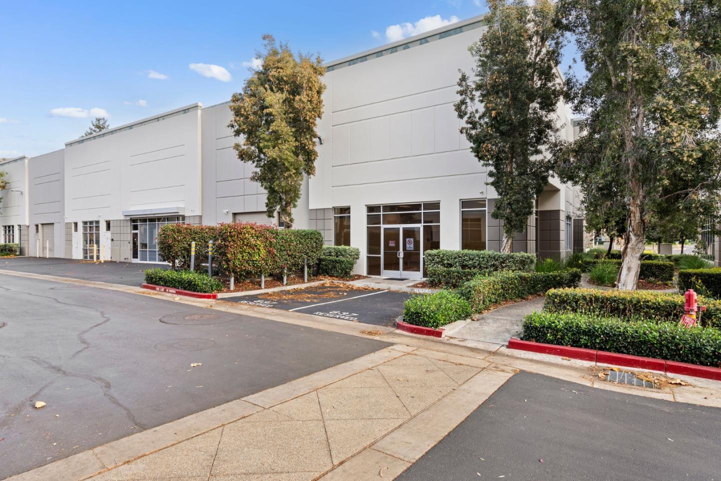 837 Corporate WAY
