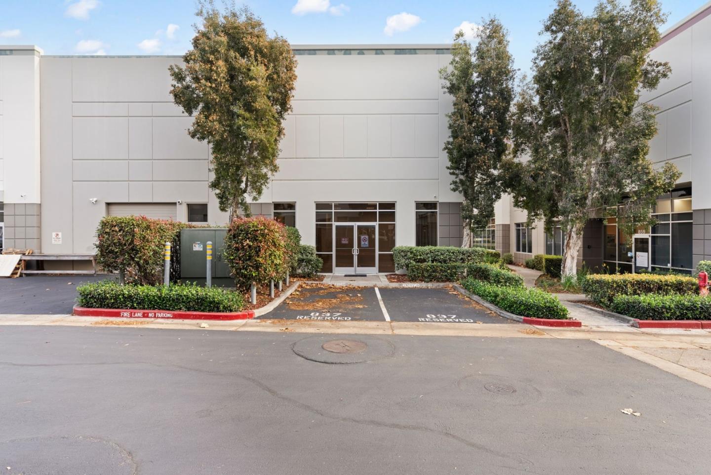 837 Corporate WAY