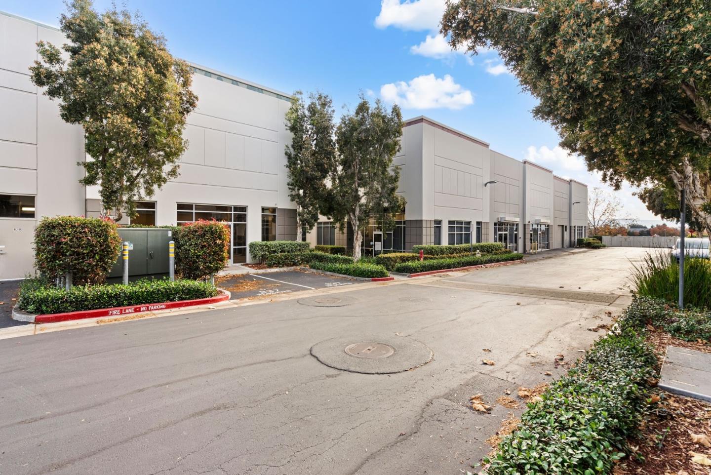 837 Corporate WAY