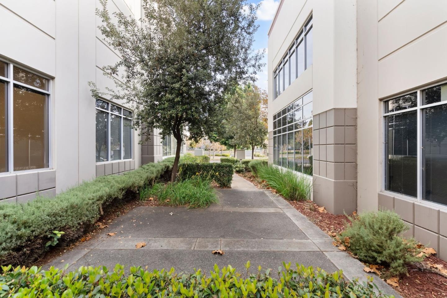 837 Corporate WAY