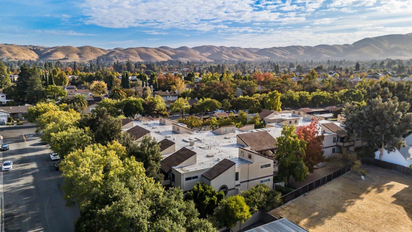 3300 Wolcott CMN 110