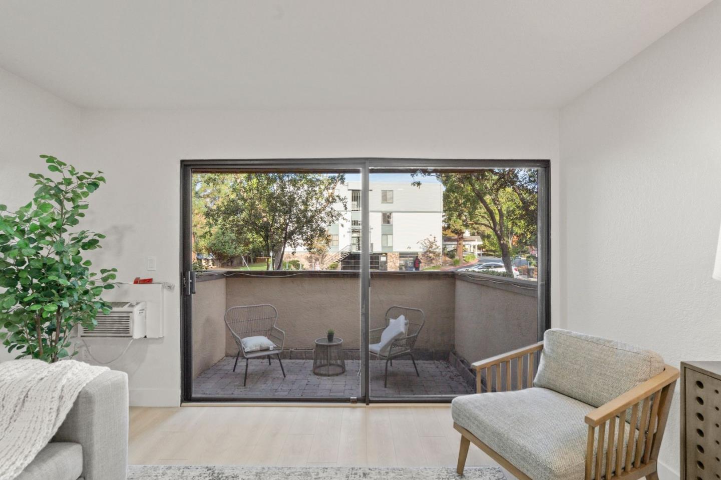 3300 Wolcott CMN 110