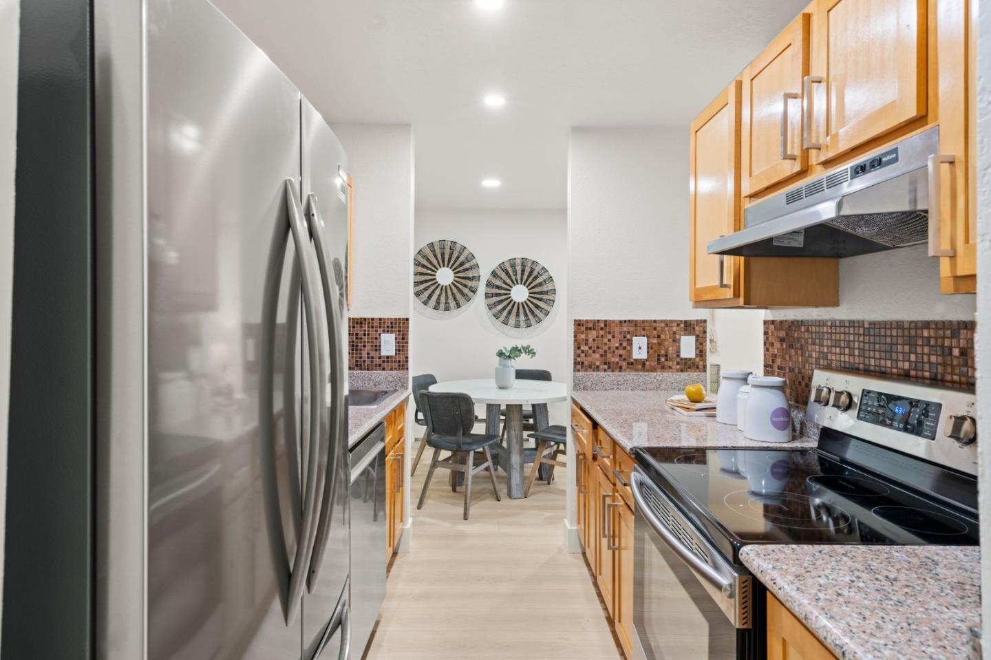 3300 Wolcott CMN 110