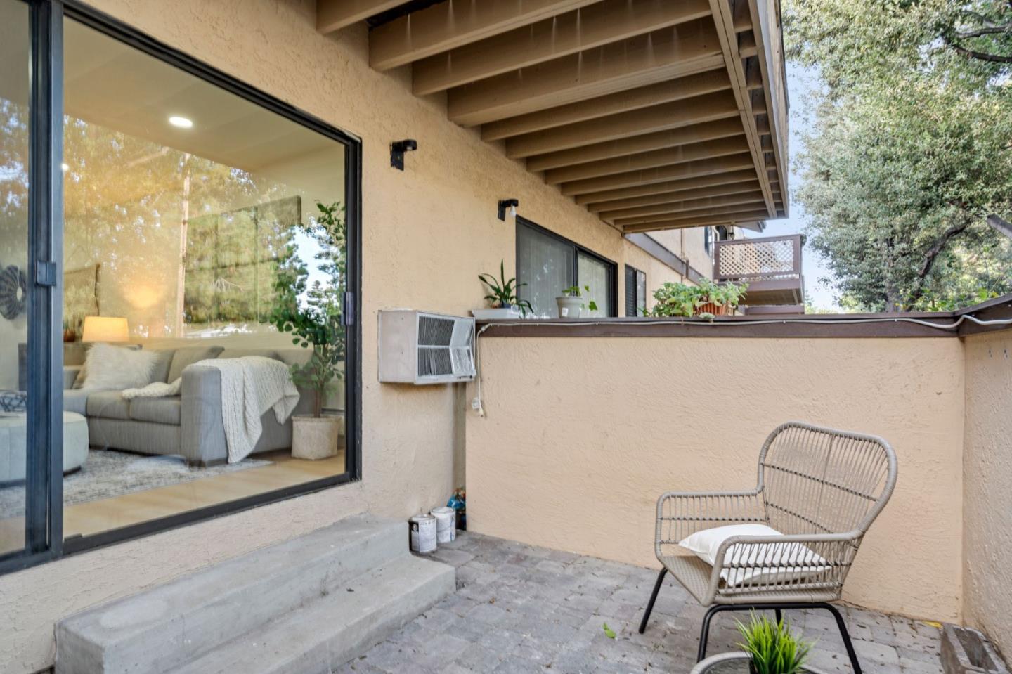 3300 Wolcott CMN 110