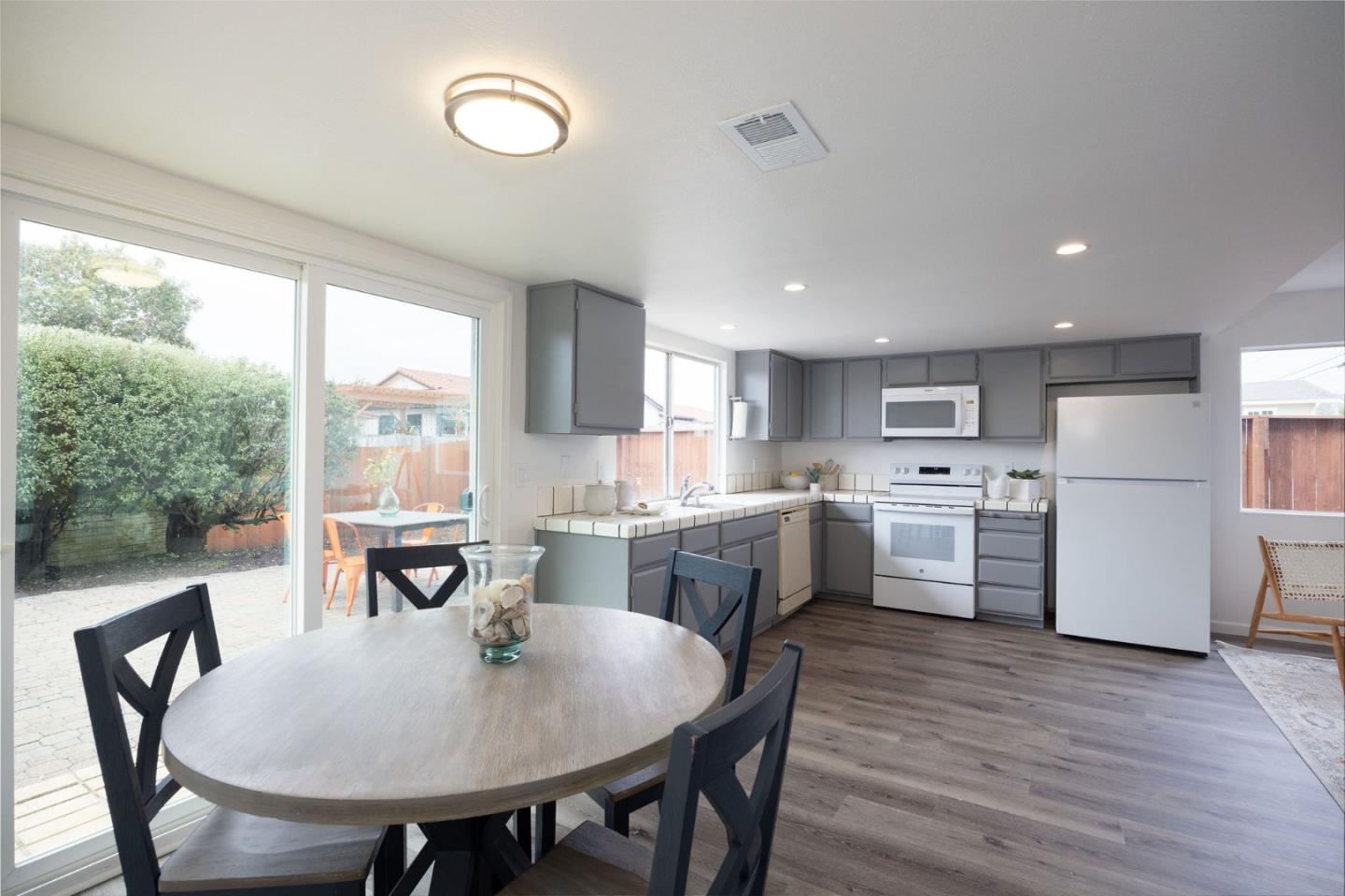 1470 Cabrillo HWY