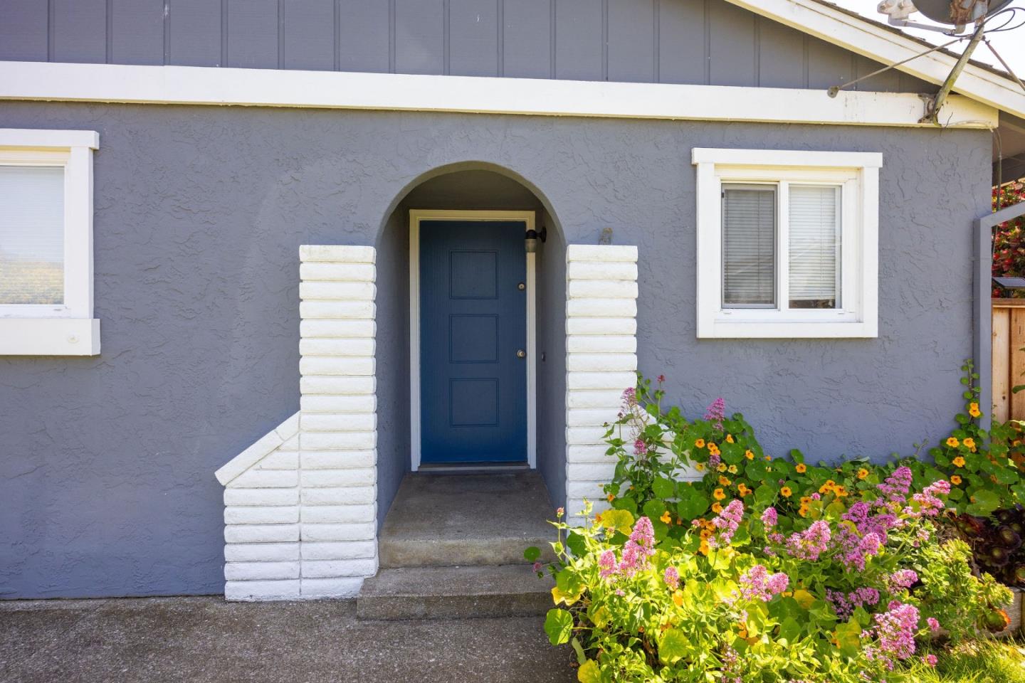 1026 Suzanne CT