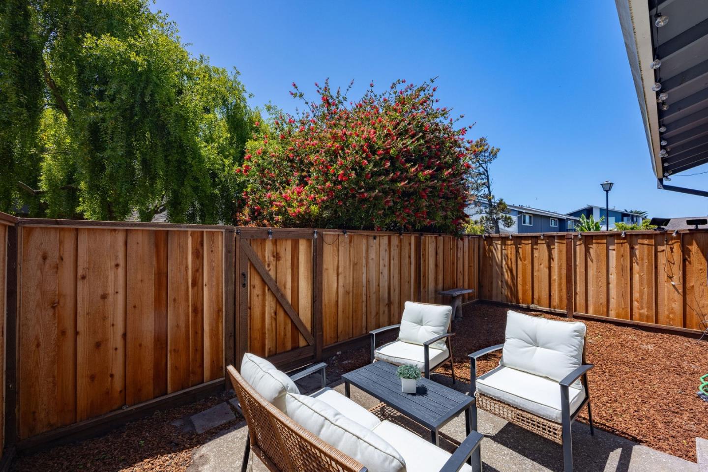 1026 Suzanne CT