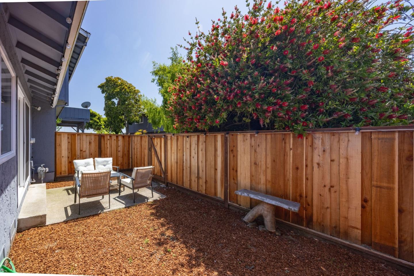 1026 Suzanne CT