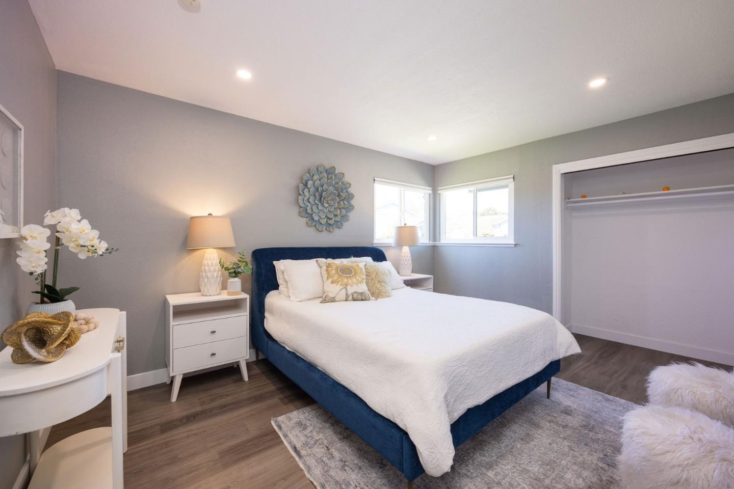 1026 Suzanne CT