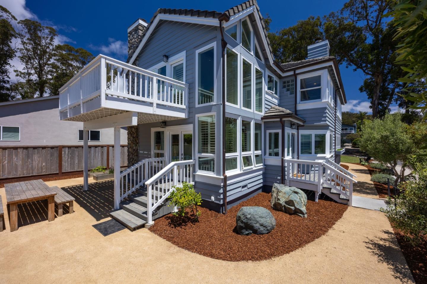 139 Santa Ana Street