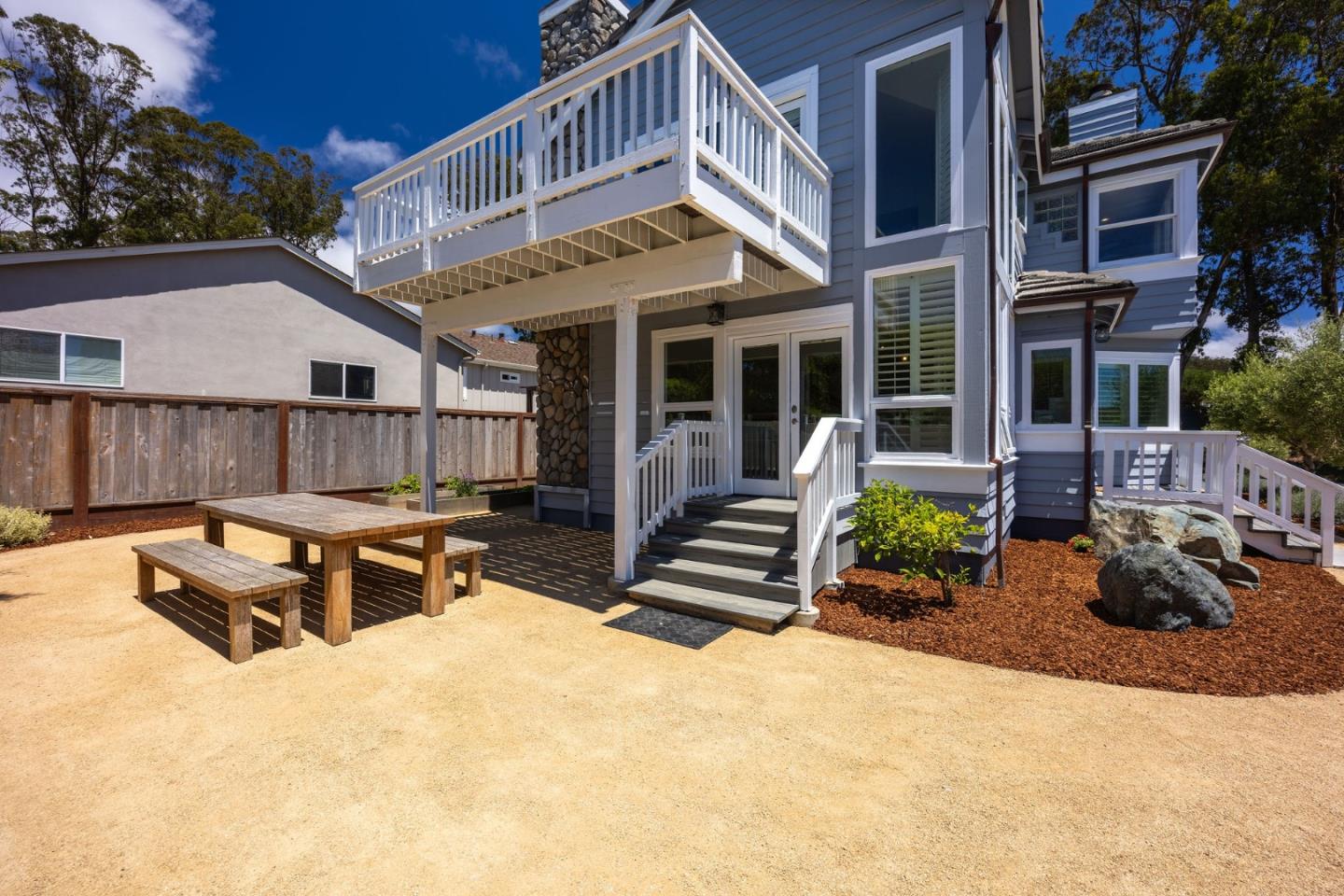 139 Santa Ana Street