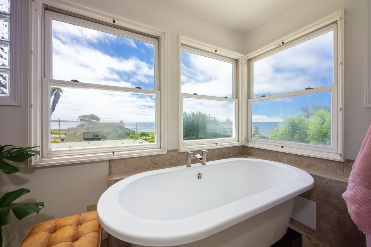 139 Santa Ana Street