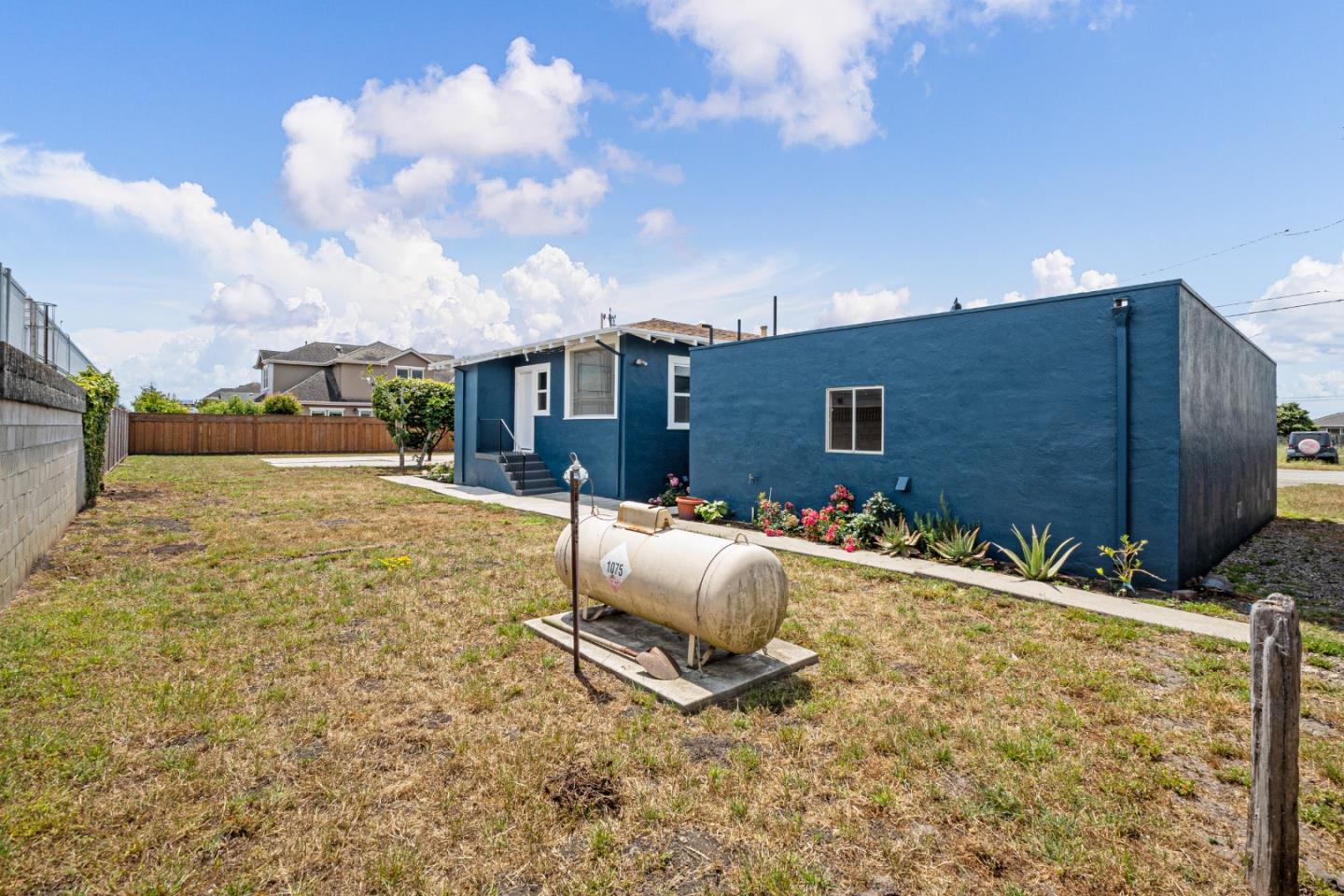 417 Belleville Boulevard