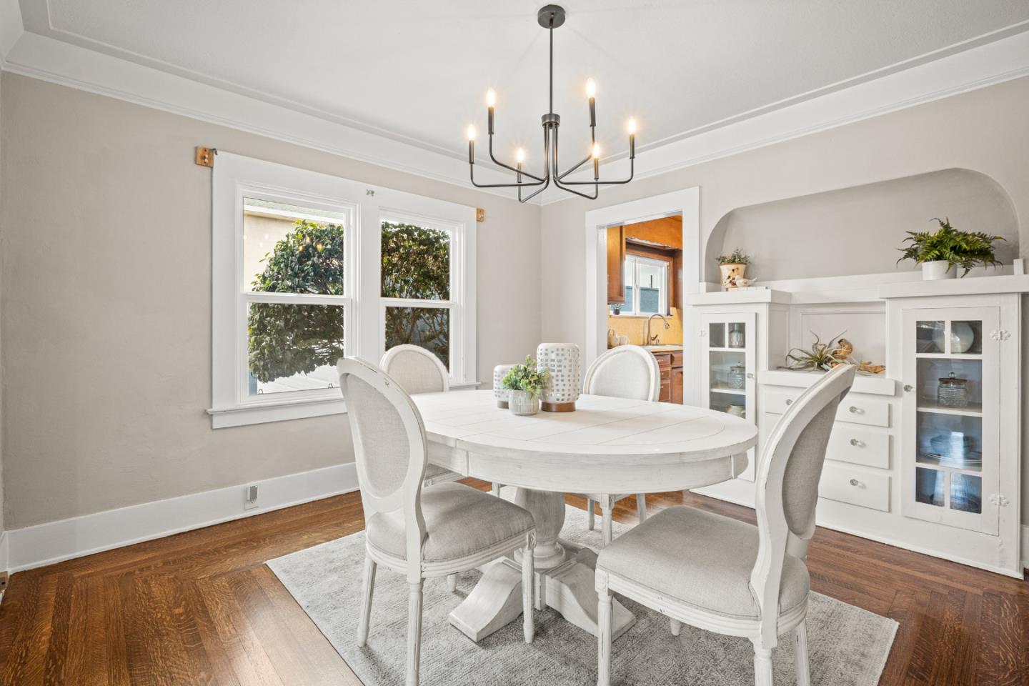 417 Belleville Boulevard