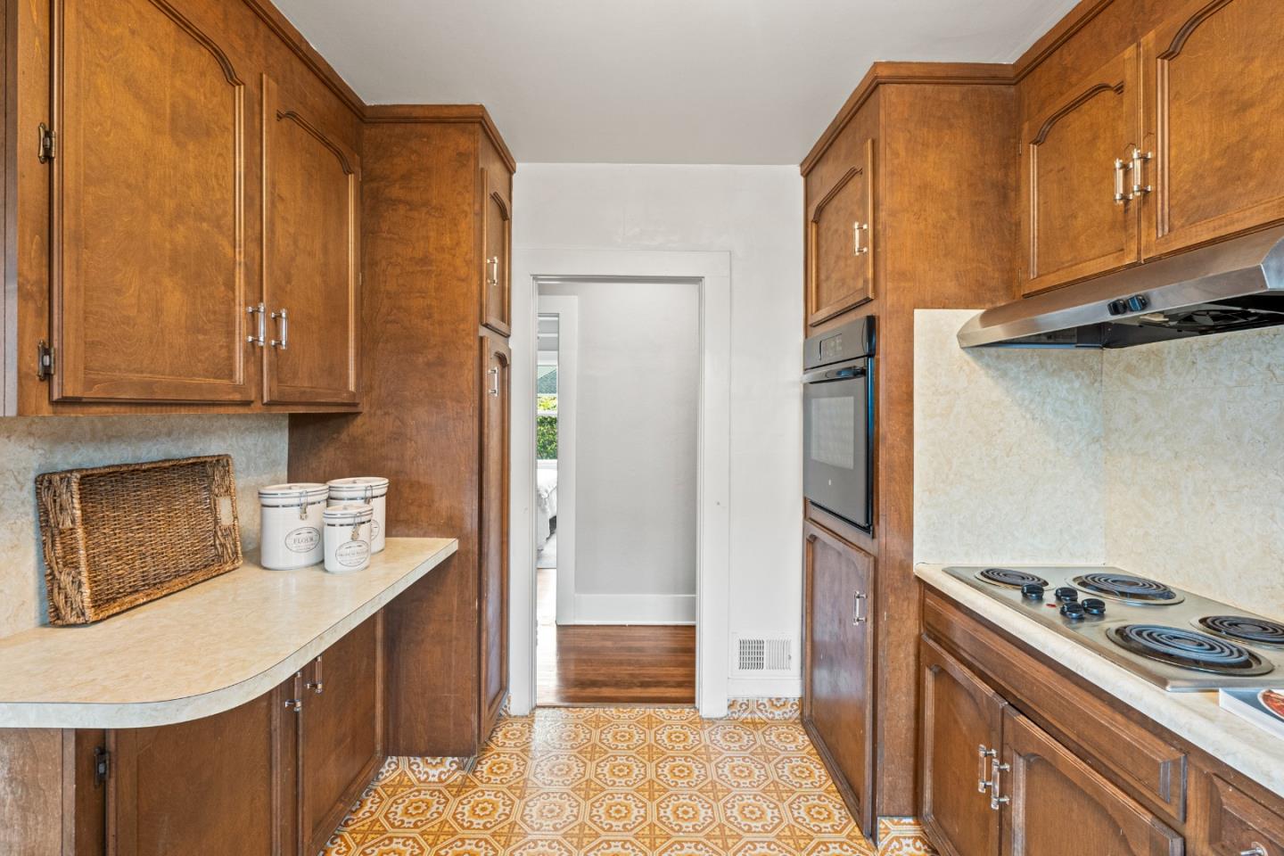 417 Belleville Boulevard