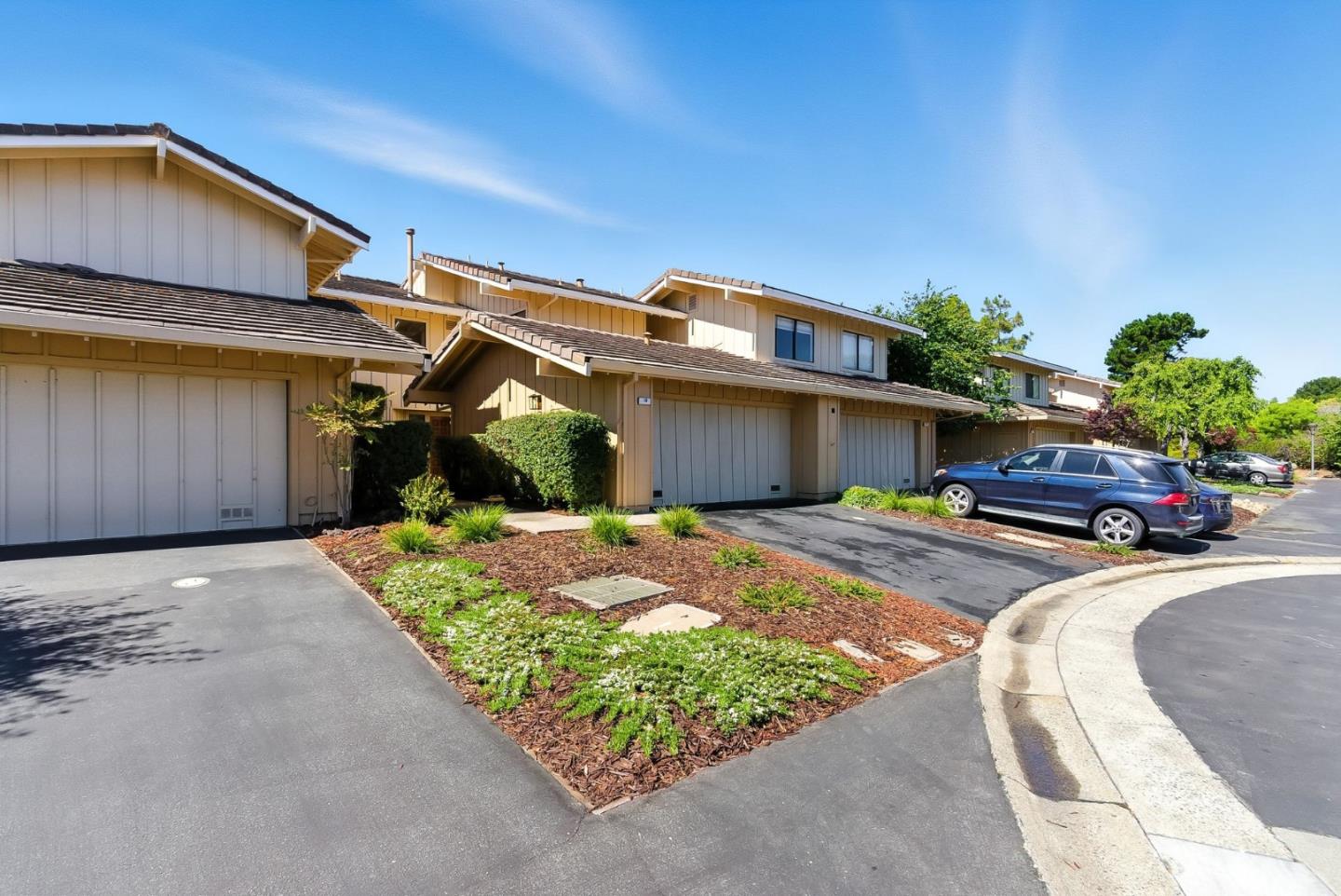 10 Azalea Lane