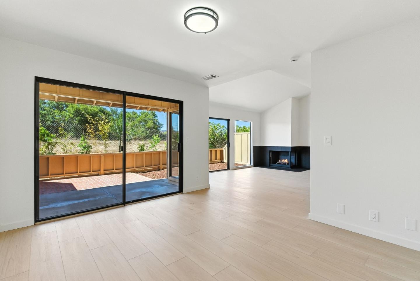 10 Azalea Lane